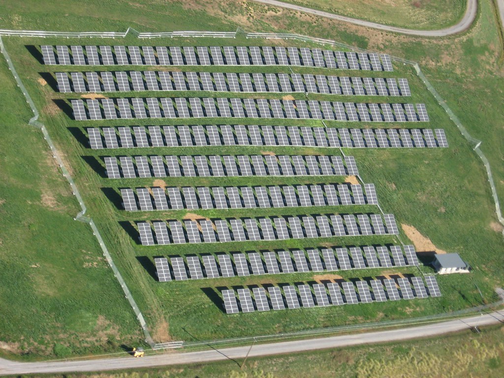 Aerial View of Canton Solar Farm, 550kW Suniva Inc. Flickr