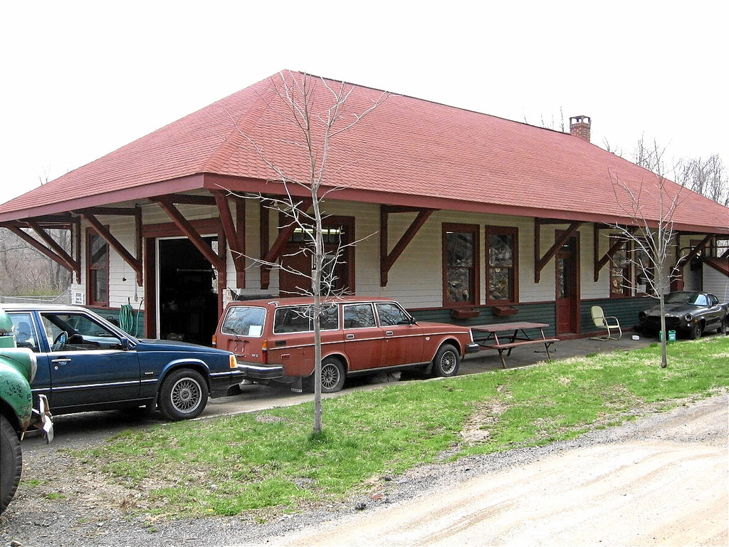 EAST HAMPTON FORMER TRAIN STATION 01 JERRY DOUGHERTY Flickr