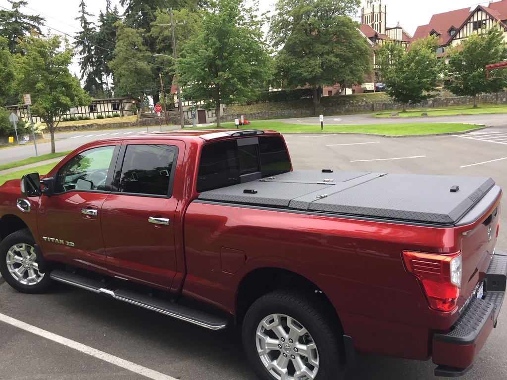 An Aluminum Truck Bed Cover On A Nissan Titan A DiamondBac… Flickr