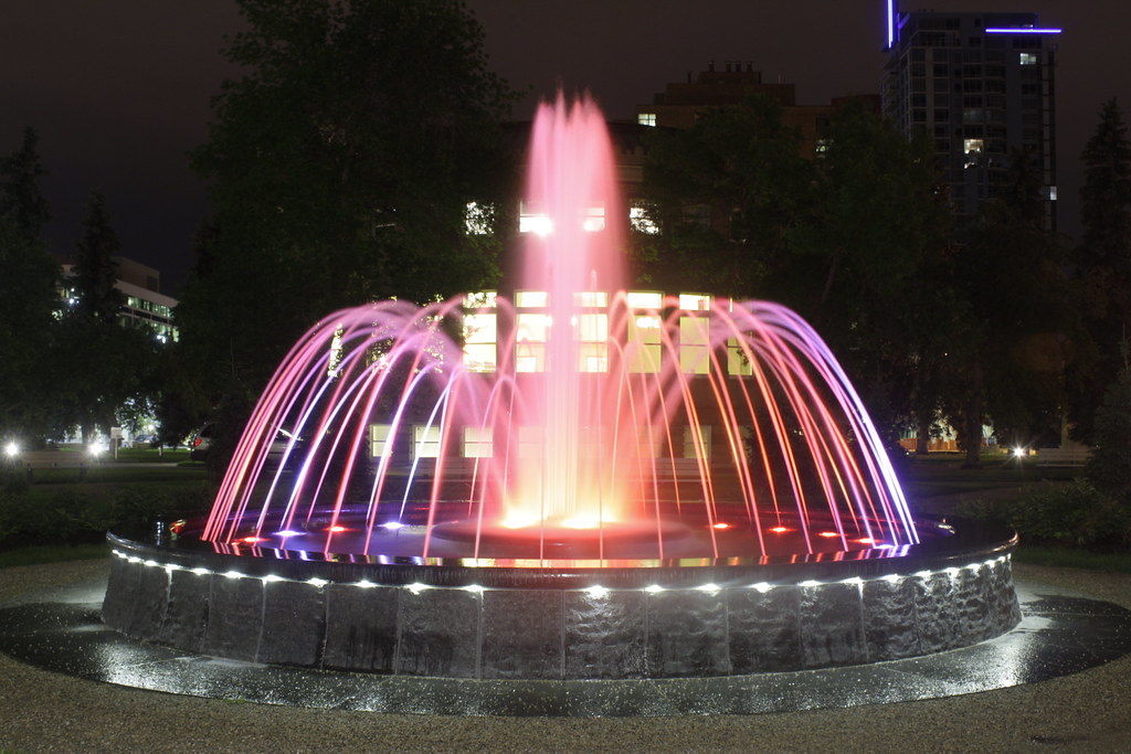 fountain at Central Memorial Park, Calgary Finally I got t… Flickr