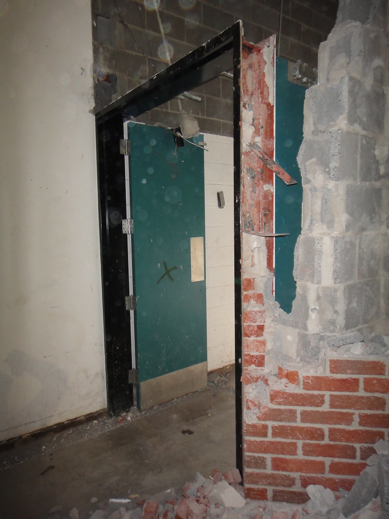 Another Asbestos Doorframe Although an asbestos coating i… Flickr