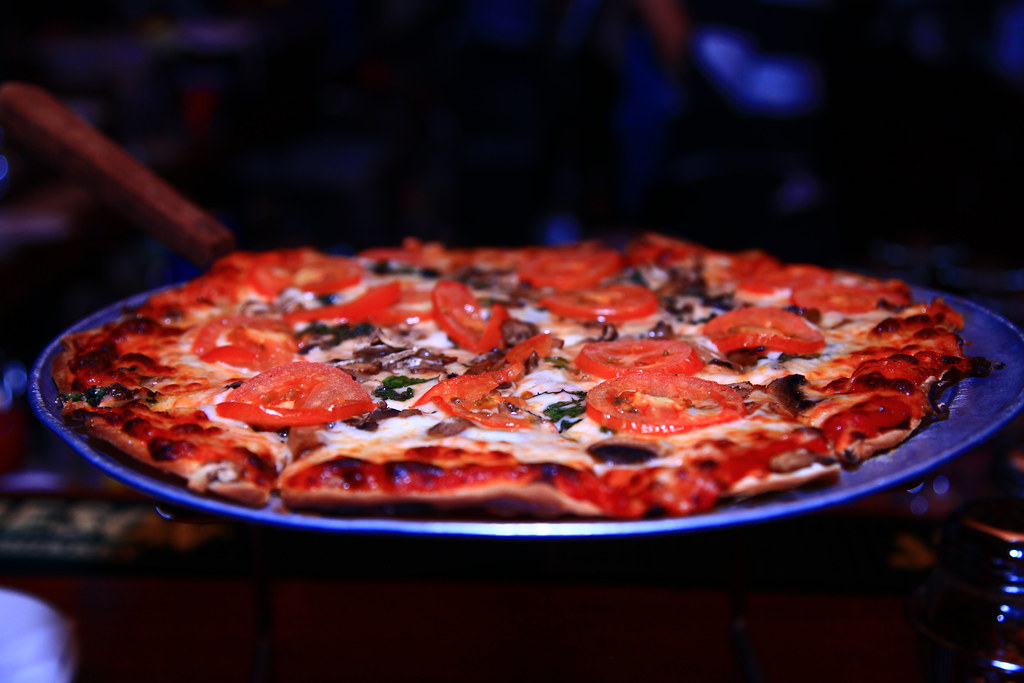 Best Chicago Style Thin Crust Pizza at Candlelite in Roger