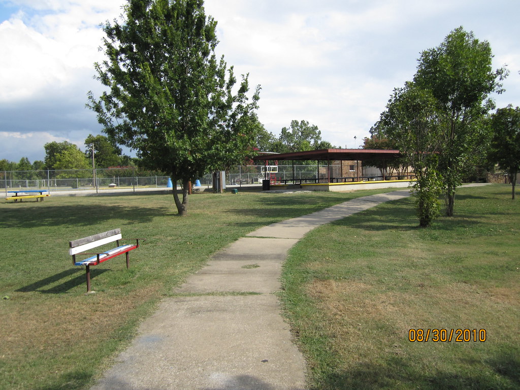 IMG_0309 Walking path in Stroup Park, Holdenville peggydavis66 Flickr