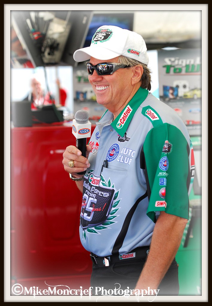 John Force(2) John Force talks to the crowd just before gi… Flickr