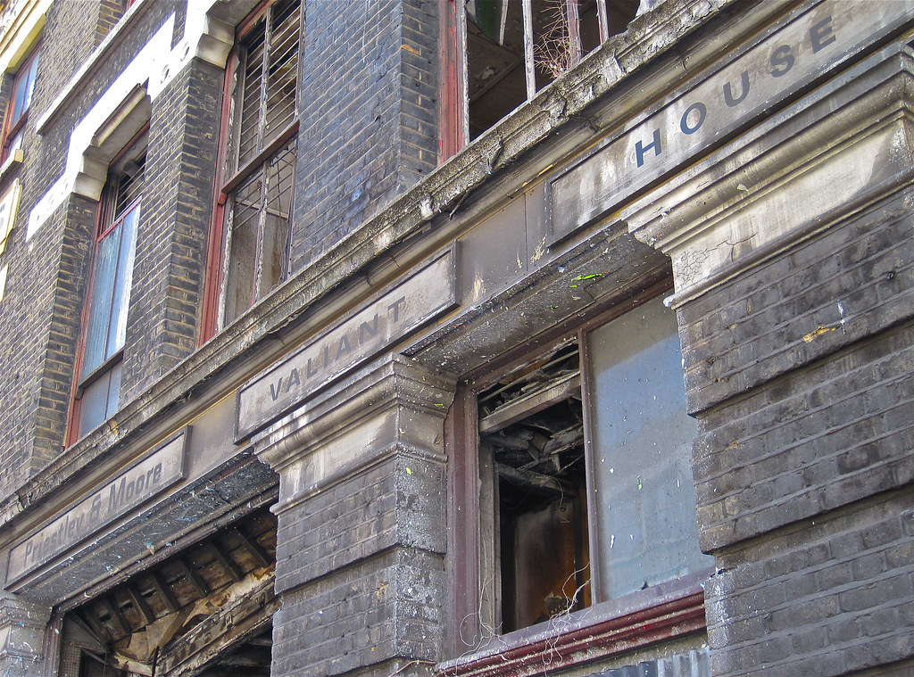 Valiant House, London, UK Priestley and Moore, Valiant Hou… Flickr