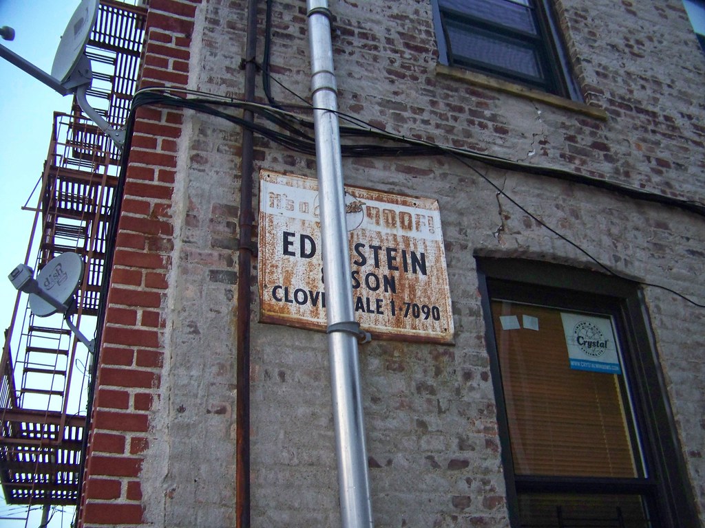 Another Edelstein Roofing Sign a photo on Flickriver