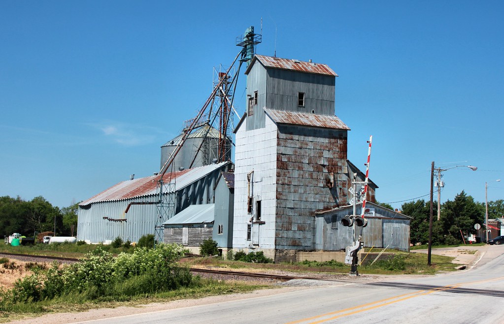 Grain Elevator Clatonia, NE Tom McLaughlin Flickr