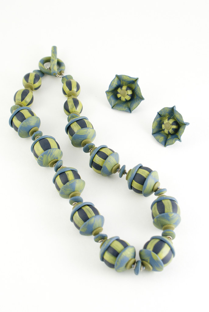 Chapter 5 Painted Beads Acrylic paint creates stripes for… Flickr