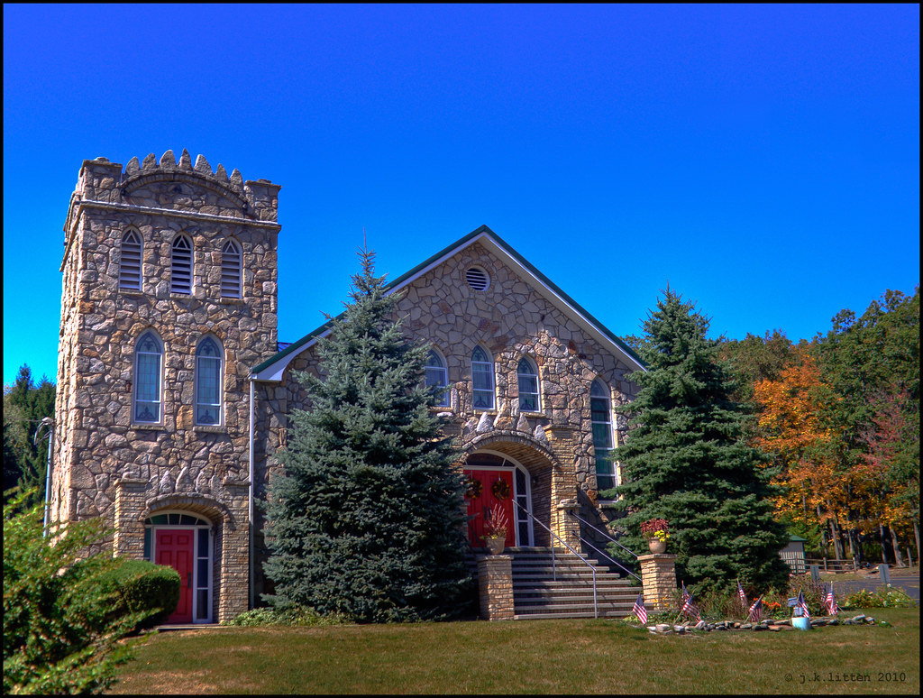Deep Creek Baptist Church Across the road from Uno's Flickr