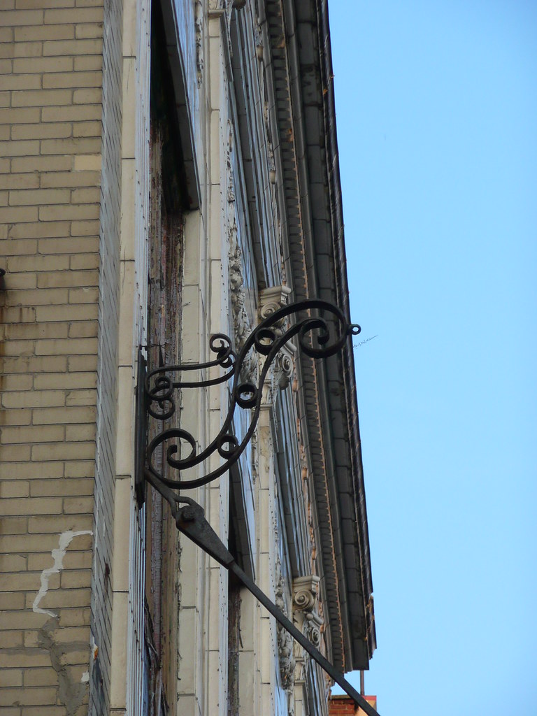Youngstown, OH Liberty (Paramount) Theater bracket Flickr