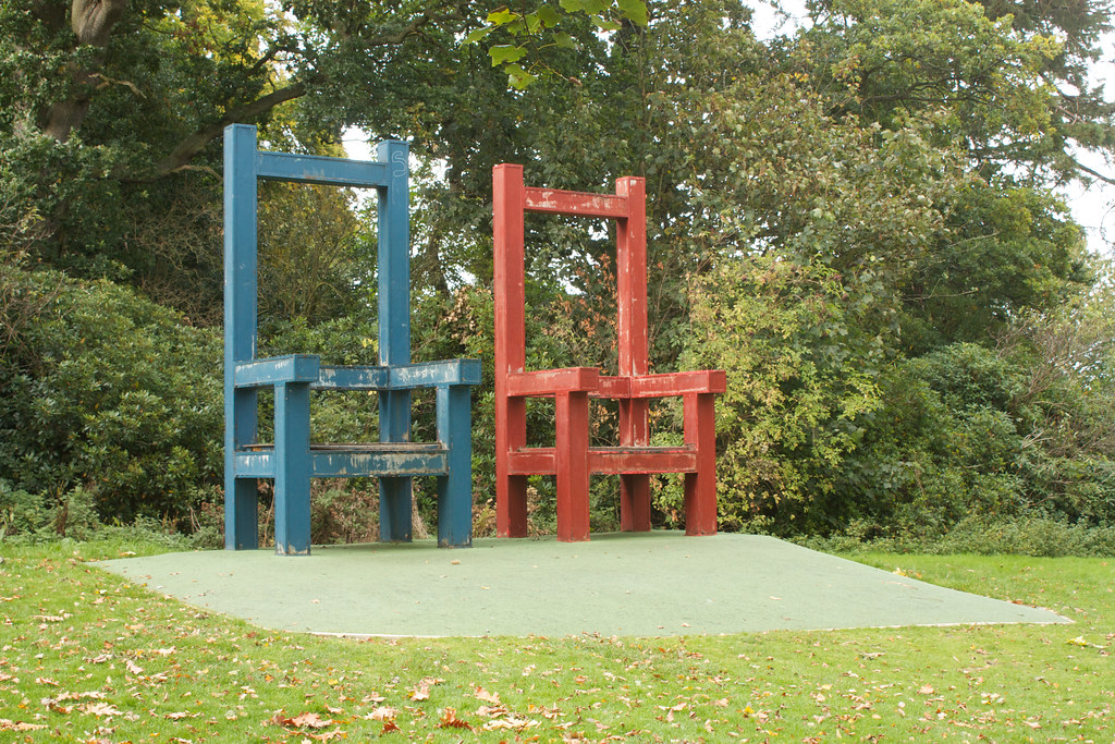 Vogrie Country Park Giant chair sculpture Cthonus Flickr