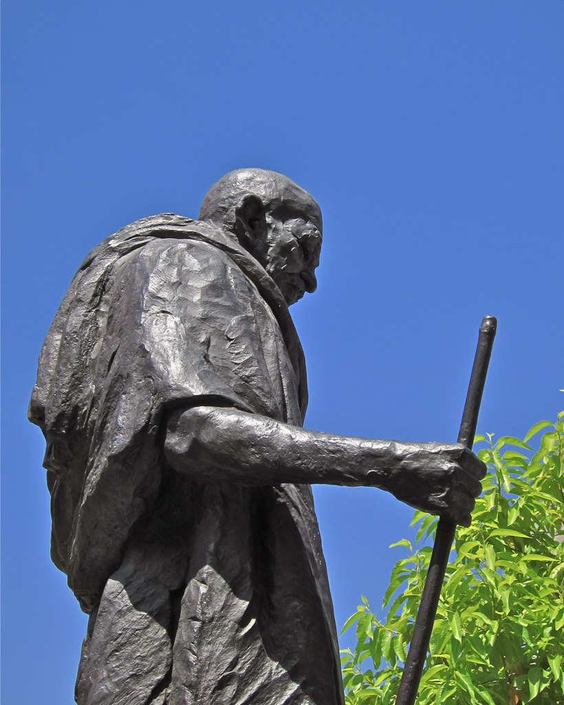 Riverside Gandhi Statue of Mahatma Gandhi in downtown Rive… Flickr