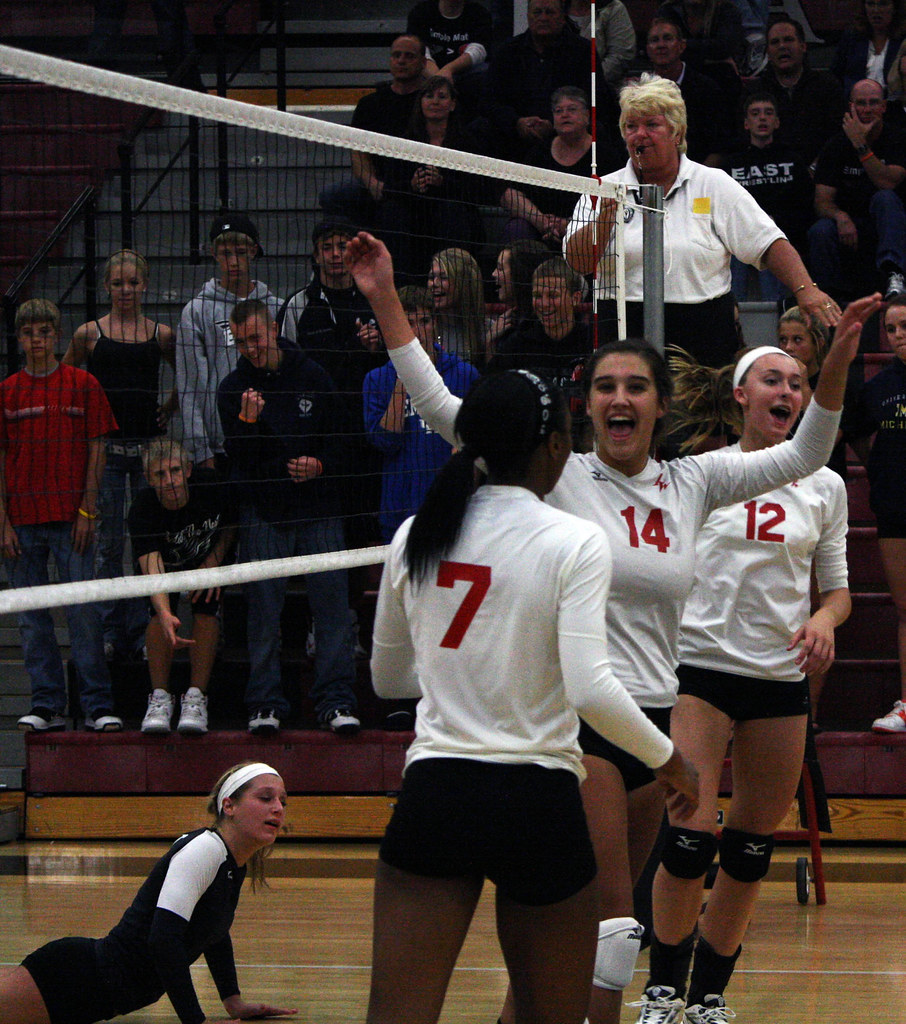 Lakota West Volleyball Lakota senior Jones celebrat… Flickr
