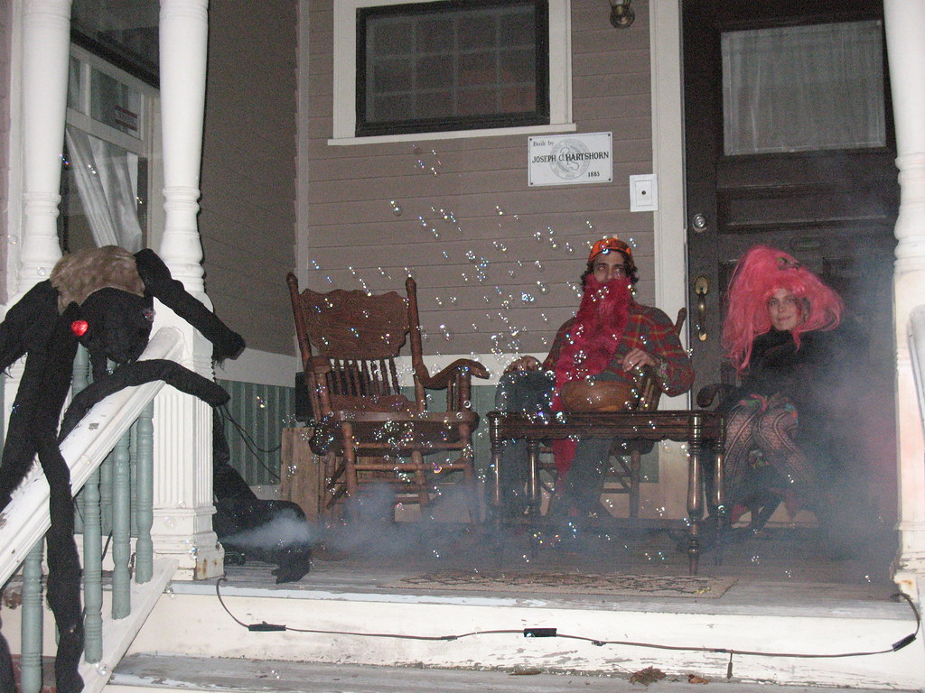 porch parade Peter and Merrydeath deck the porch with holi… Flickr