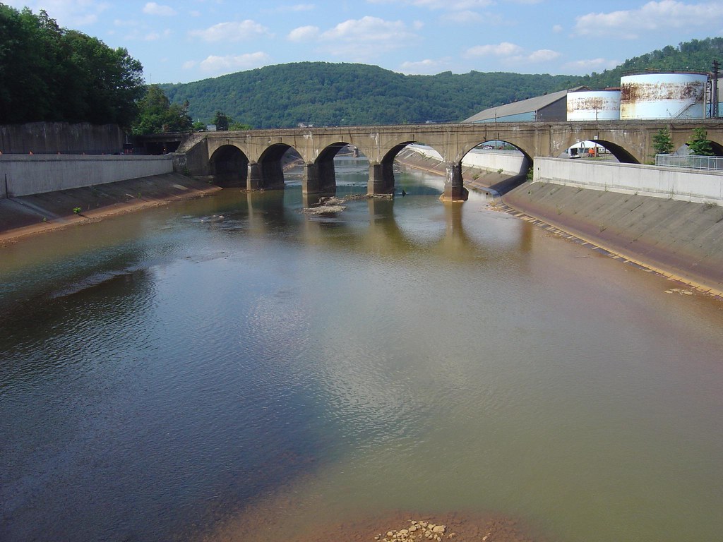 PA RR Stone Bridge Johnstown (2) The Stone Bridge, locate… Flickr