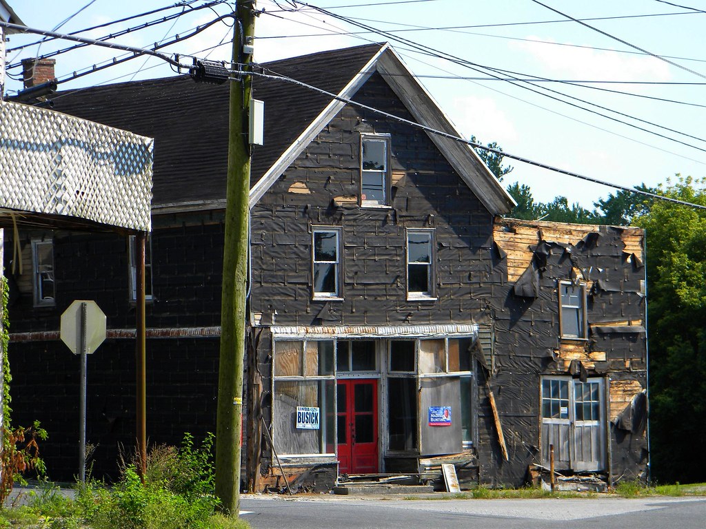 Maryland An old abandoned store at the corner… Flickr