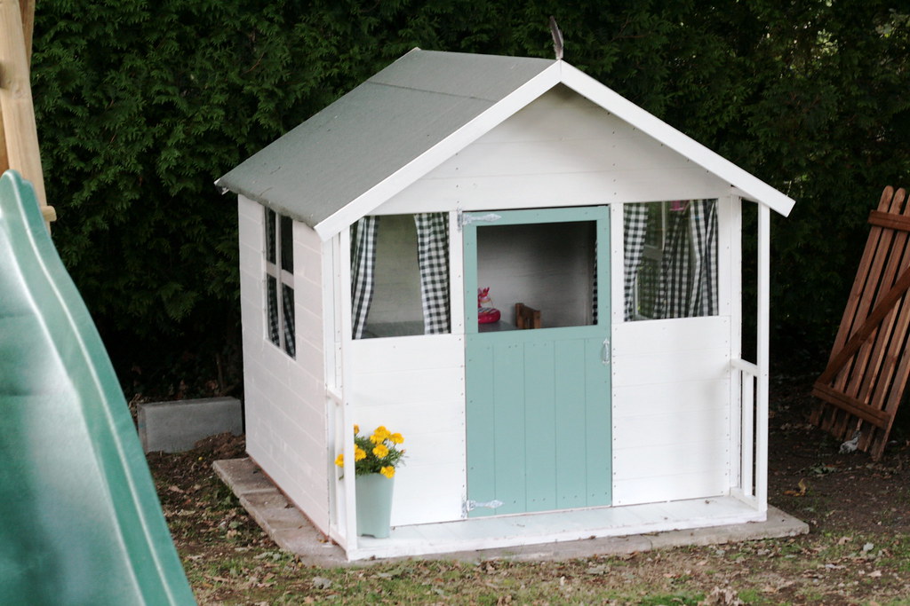 playhouse And new curtains. 4 pairs of them made by me! Wh… Flickr