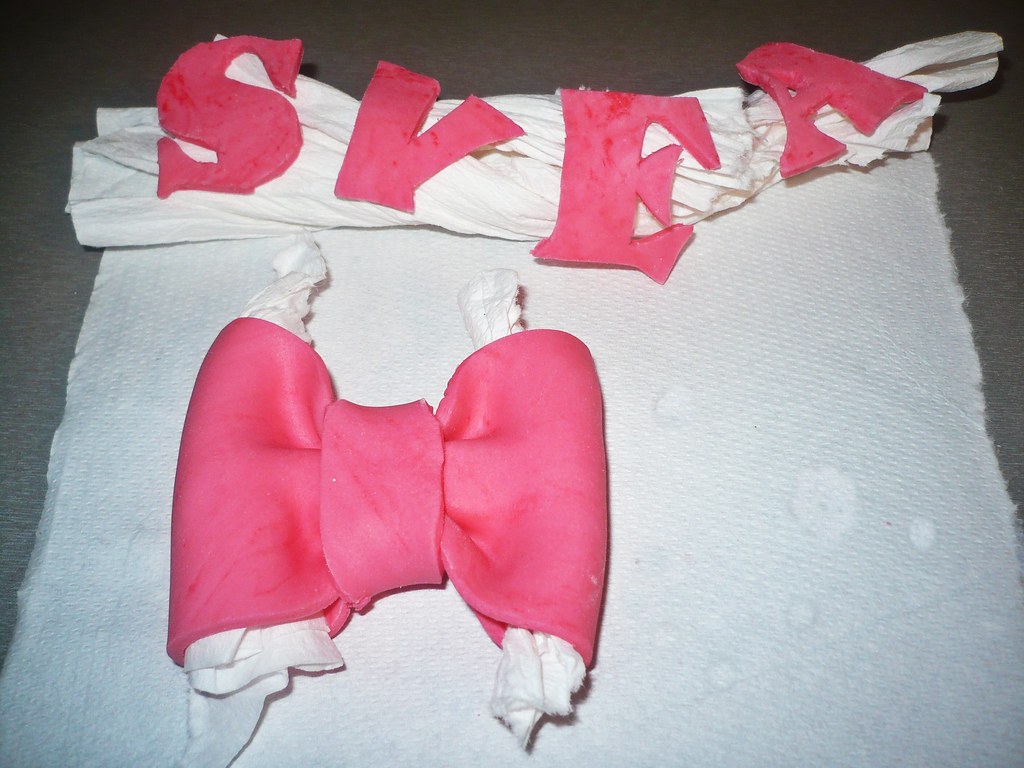 P1050038 Just cake Girl Flickr