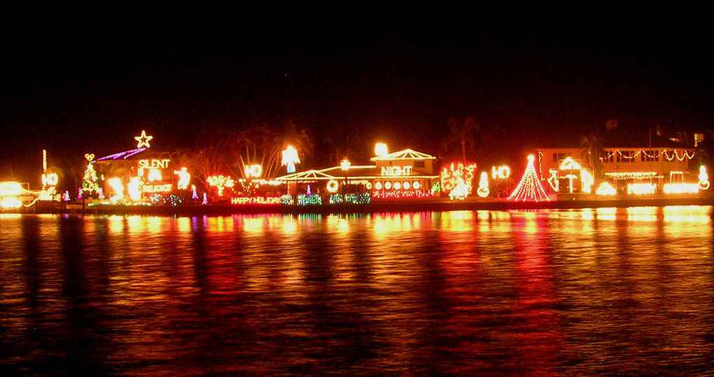 Siesta Key Christmas Lights (2006) Three houses on Siest… Flickr