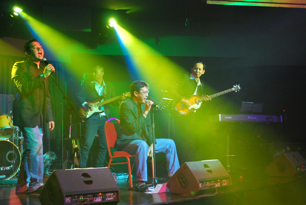 Axis Band Andreas A Bimawan S Flickr