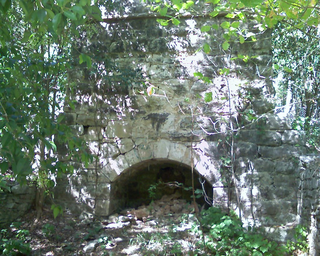 The Old Lime Kiln The old lime kiln along "Lime Kiln Road"… Flickr