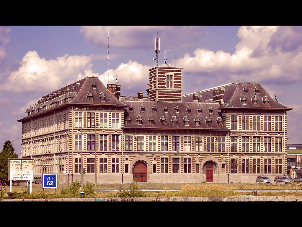 Fire Station Antwerp IsoD300 Flickr