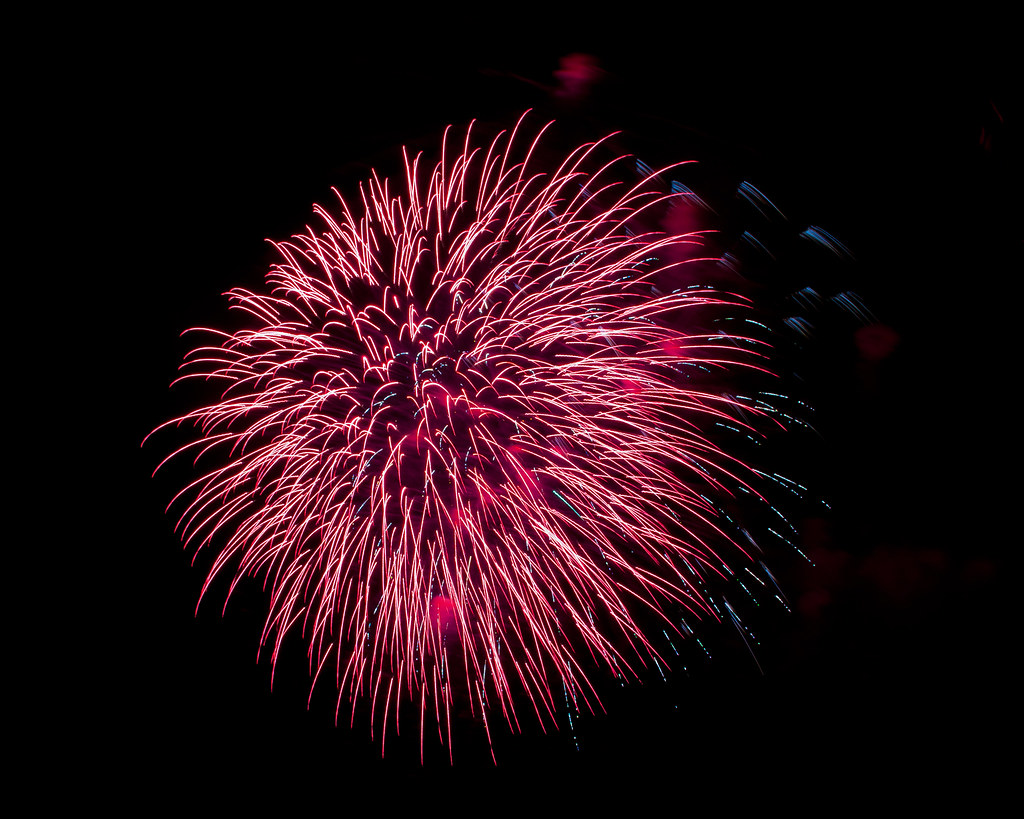 Concord NH July 4th Fireworks 201037.jpg woodfin Flickr