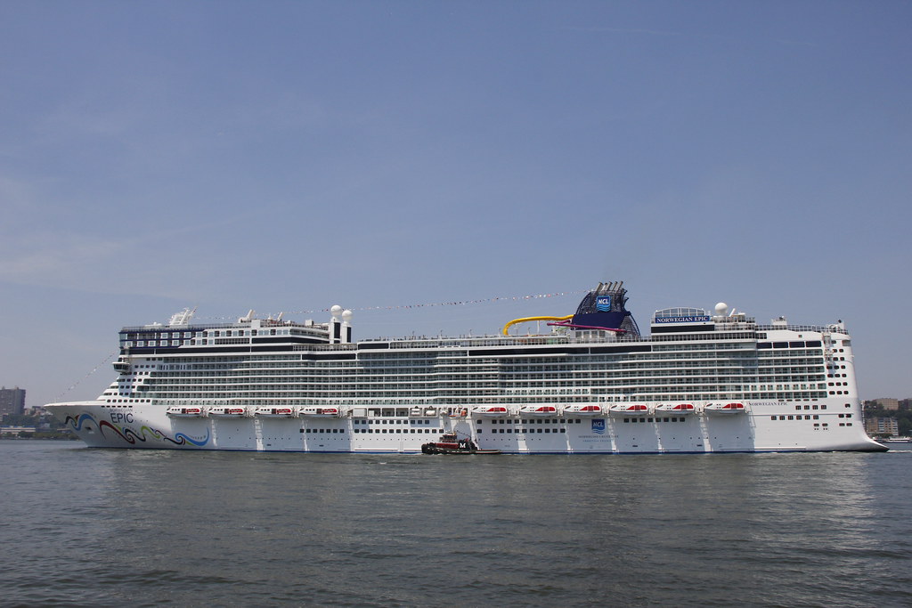 Picture Of Norwegian Epic Leaving Pier 88 In New York City… Flickr