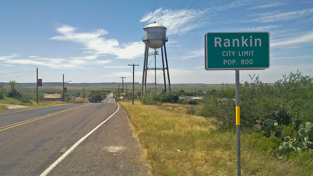 Rankin, Texas. Population 800. Wojtek Felendzer Flickr