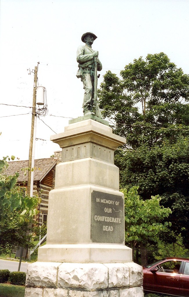 Lewisburg WV Confederate Statue Despite the historical fa… Flickr