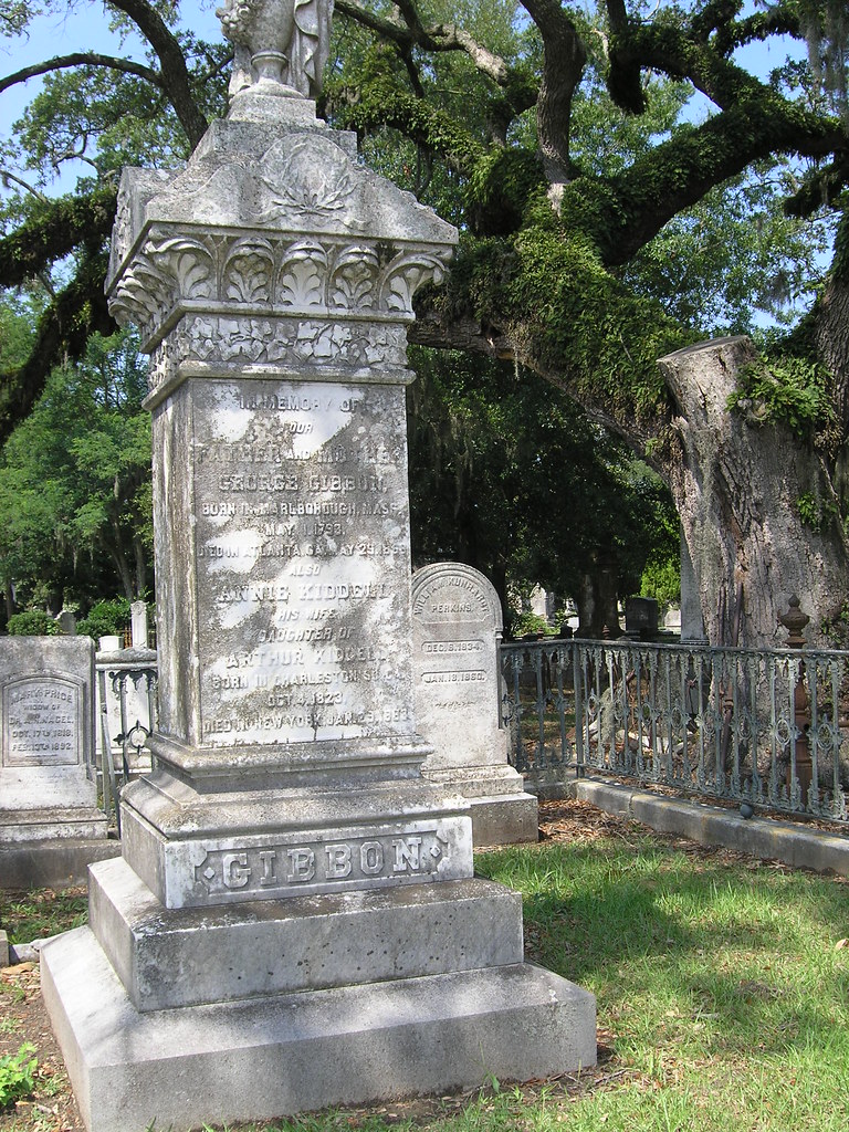 P7120311 Charleston Cemetery Darleen Flickr