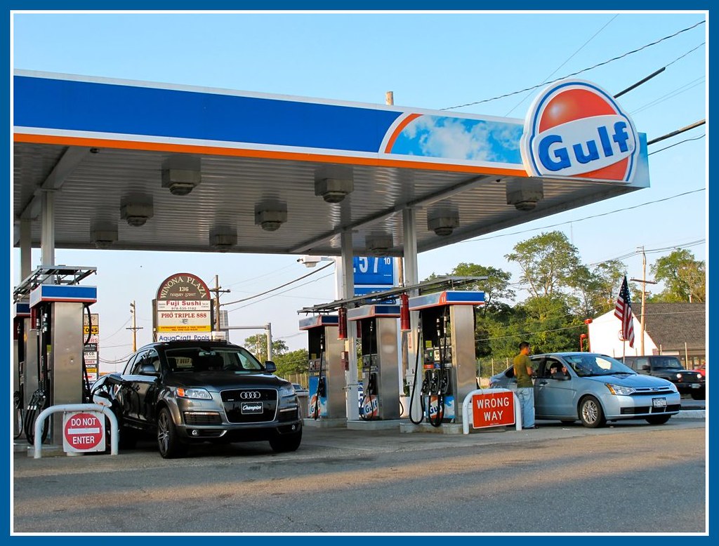 Gulf Gas Station on US 1 Eric Demarcq Flickr
