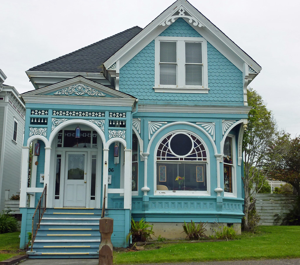 Old Victorian houses in Eureka, CA a photo on Flickriver