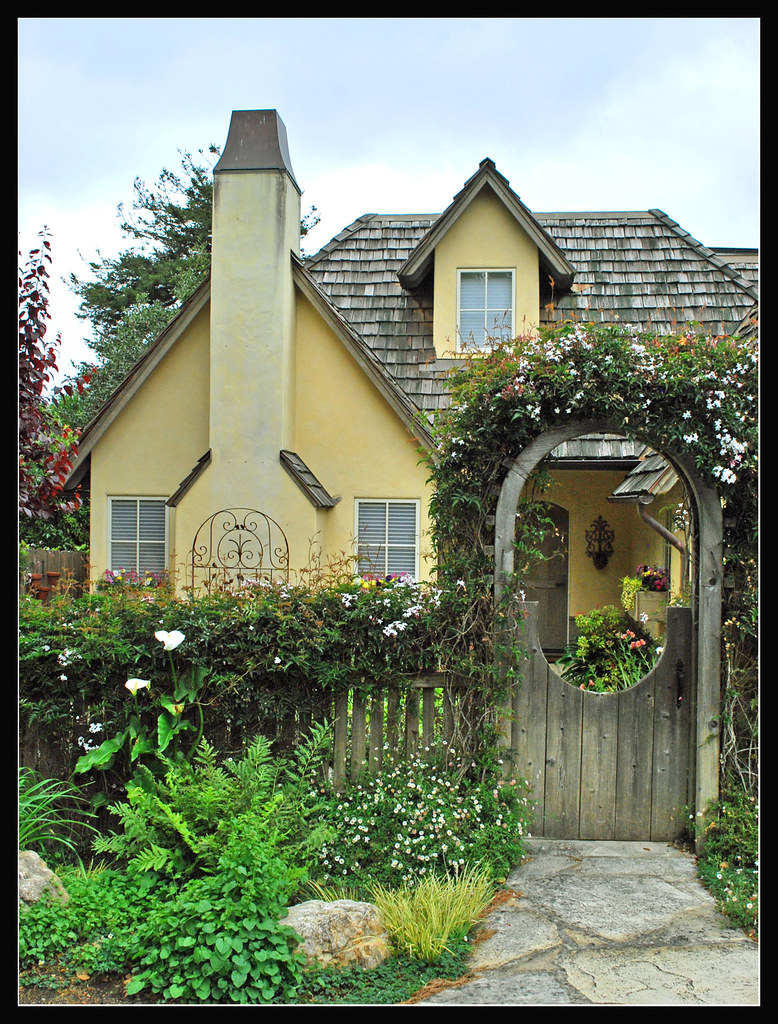 Fairy tale Charm in Carmel, California One of numerous fai… Flickr