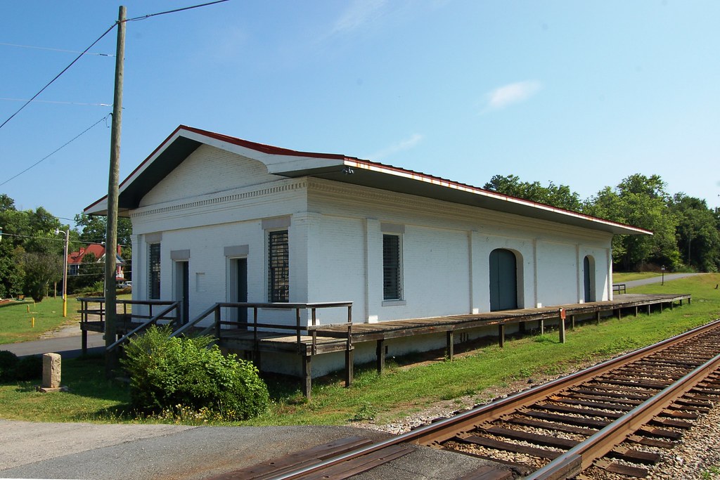 Atlanta & West Point Railroad, Grantville (14,024… Flickr