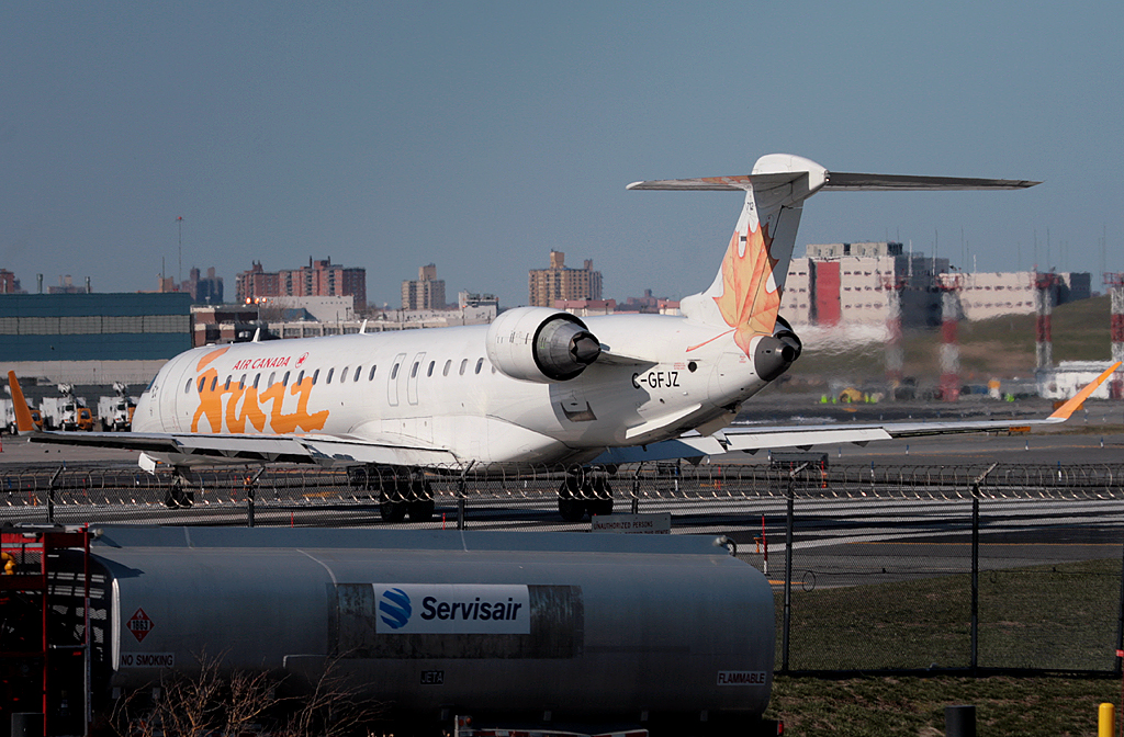 Air Canada Jazz, Canadair Regional Jet, CRJ700 (705ER), C… Flickr
