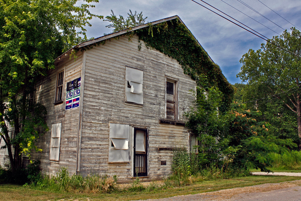 McCoy's Store Devil's Elbow, Missouri Charles McCoy built … Flickr