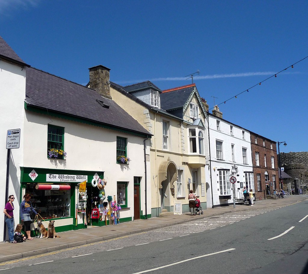 Castle Street, Beaumaris Robert Flickr