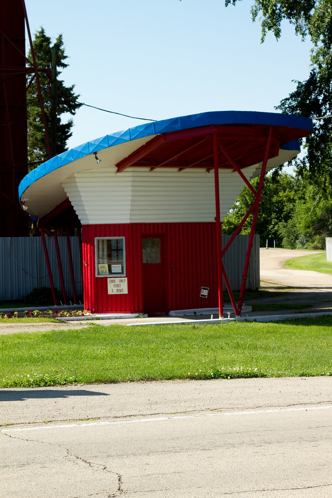 Midway Drivein 2 IMG_3984 Norm Powell Flickr