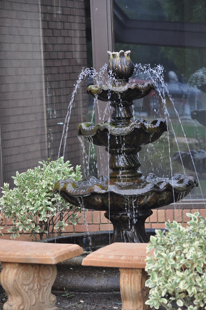 8510 Fountain at Lutheran Church of Our Saviour Flickr