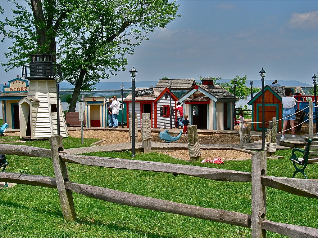 City Island RiverSide Village Park Harrisburg, Pennsylva… Flickr