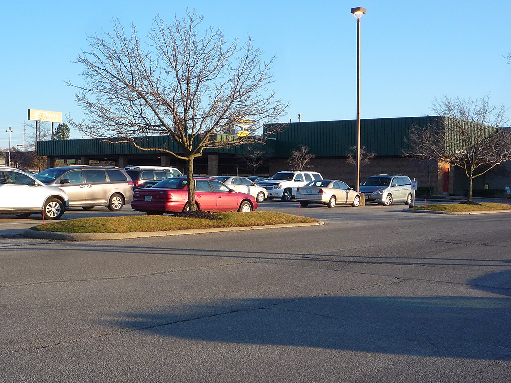 Buehler's, Wadsworth, OH (003) 175 Great Oaks Trail, Wadsw… Flickr