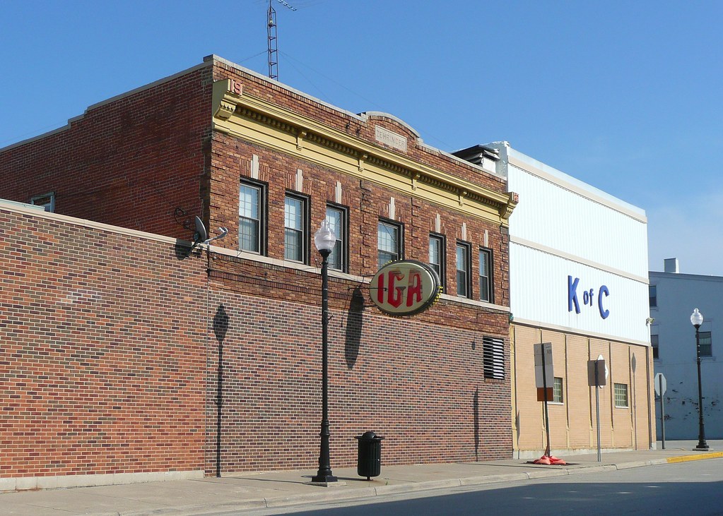 Fort Recovery, OH IGA The IGA grocery store is still open,… Flickr