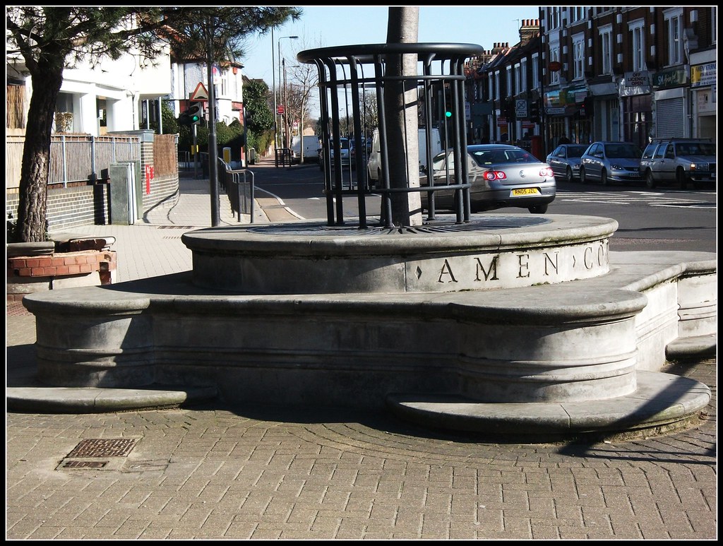 Amen Corner Tooting SW London (2) Please see caption on Am… Flickr