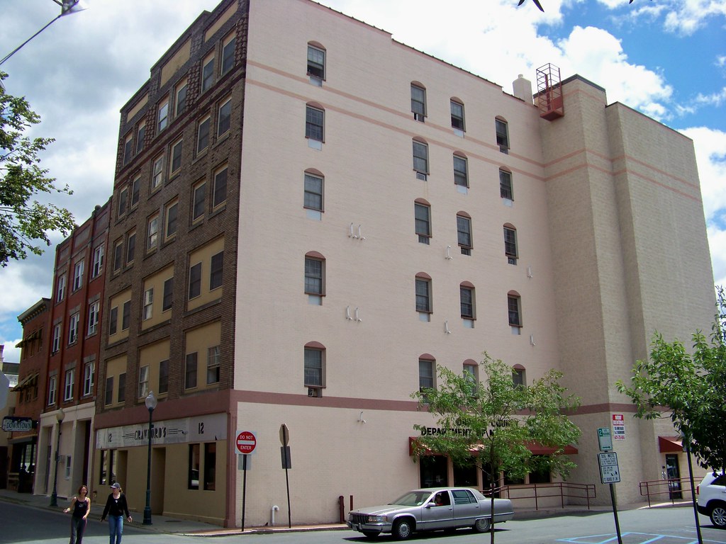 Former Crawford's Furniture Store In Middletown, NY. Now i… Flickr