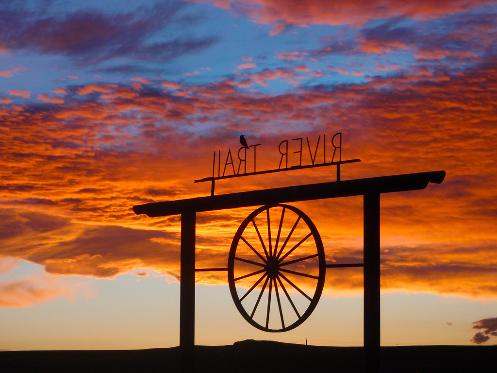 River Trail sunset Sixth Crossing, Wyoming As the sun se… Flickr