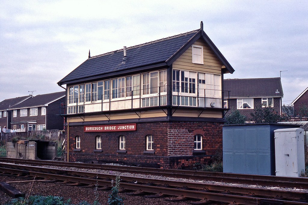 Burscough Bridge Junction Burscough Bridge Junction signal… Flickr
