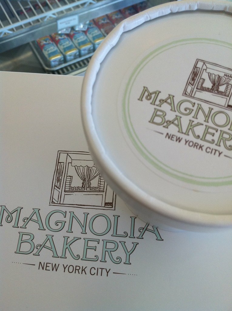 Magnolia Bakery All their boxes still say New York. Wonder… Flickr