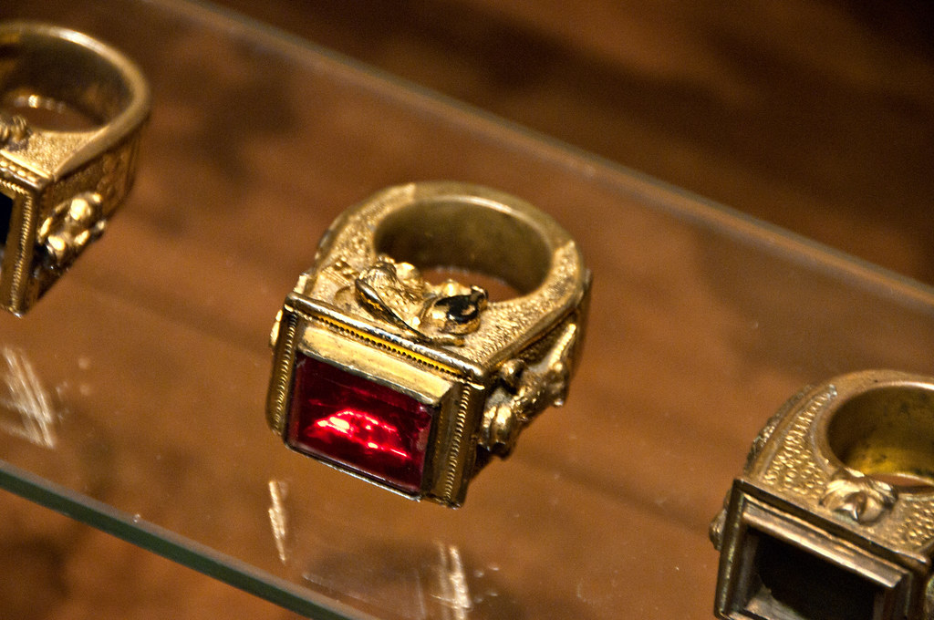 Papal Ring, Vatican Museums Do you know more about what’s … Flickr