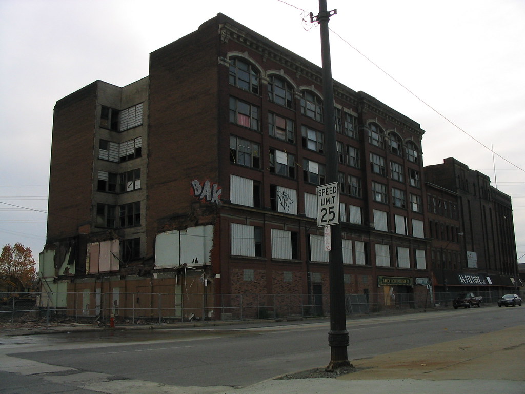 IMG_1599.JPG Euclid Avenue. Cleveland, Ohio. CrossingTheContinent